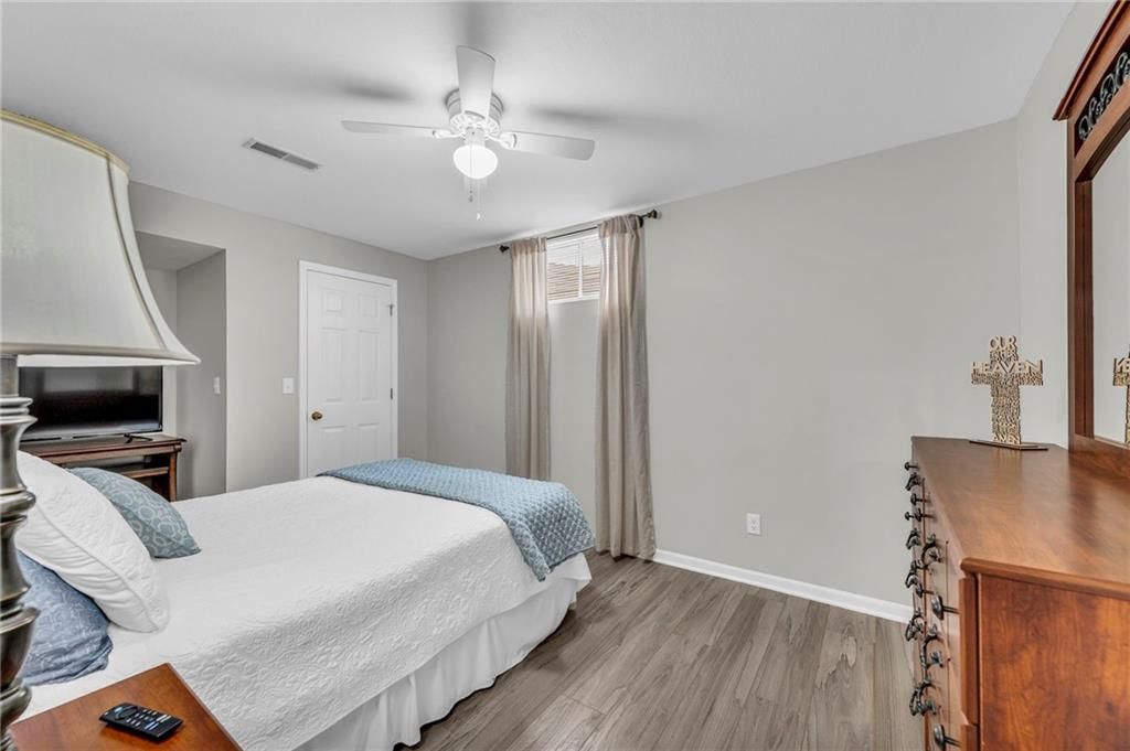 15735 N Amity Street — photo 40