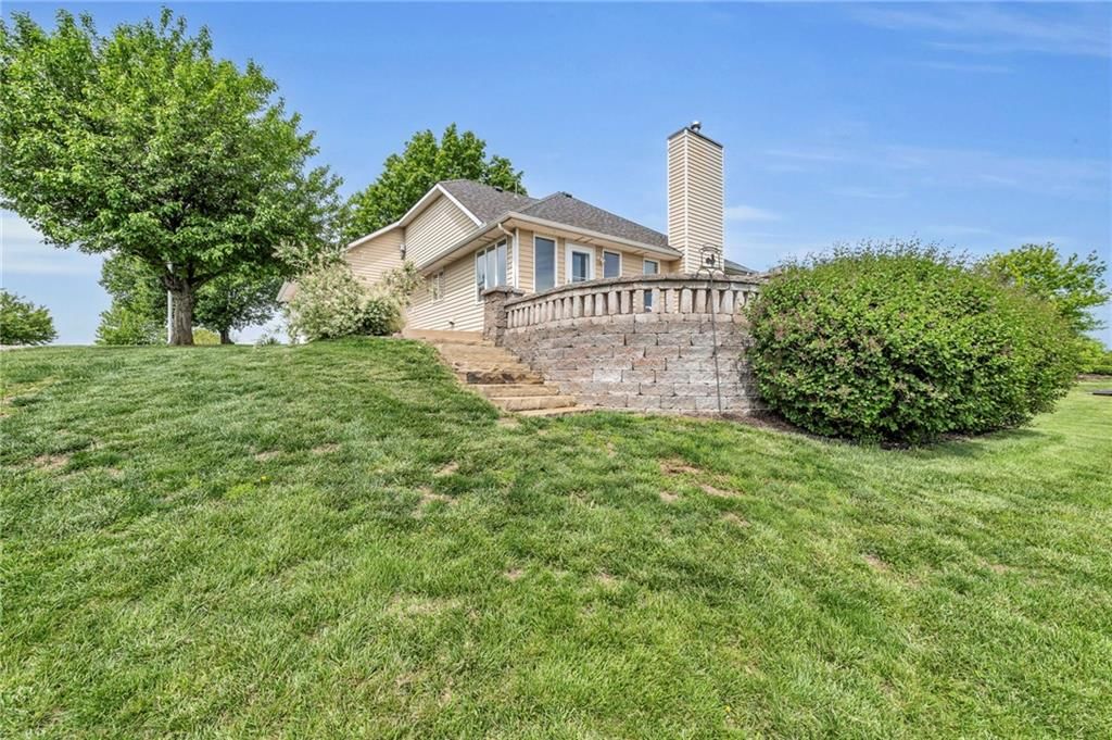 15735 N Amity Street — photo 48