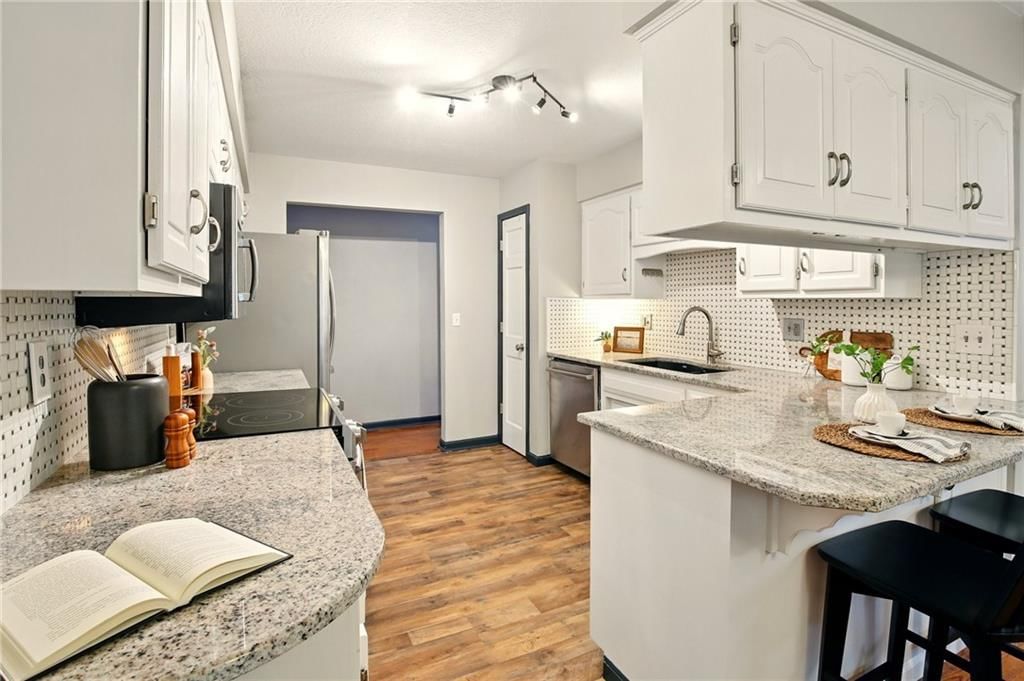 11504 Indian Creek Parkway — photo 10