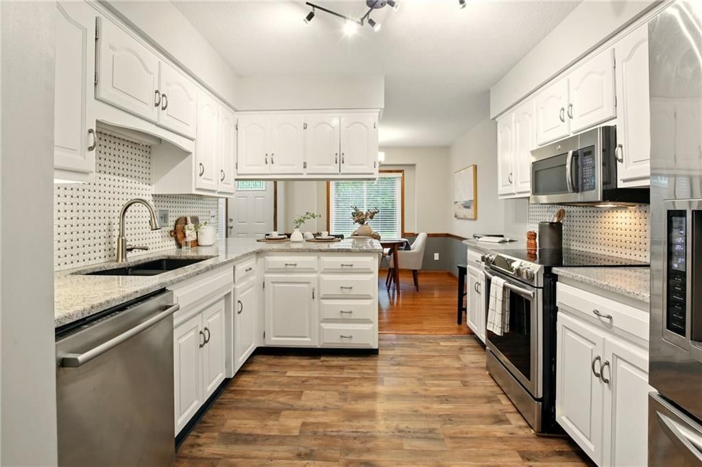 11504 Indian Creek Parkway — photo 11