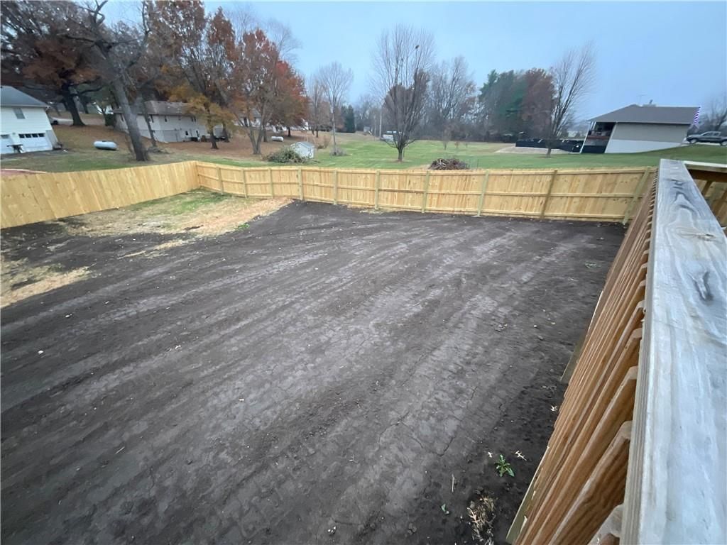 300 MAPLE Terrace — photo 5