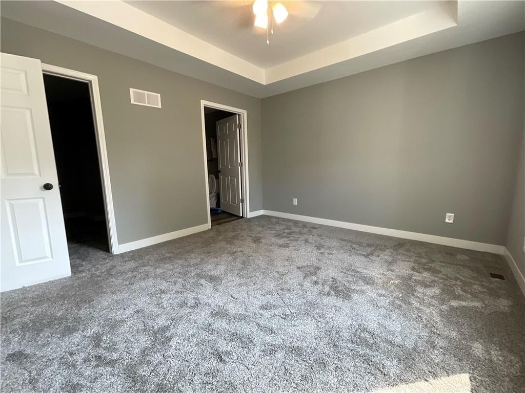 300 MAPLE Terrace — photo 8