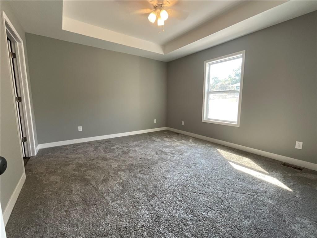 300 MAPLE Terrace — photo 9