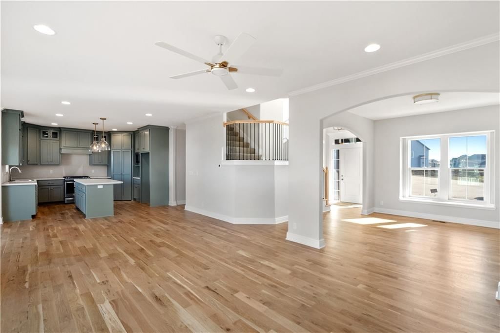 25256 W 149th Terrace — photo 5
