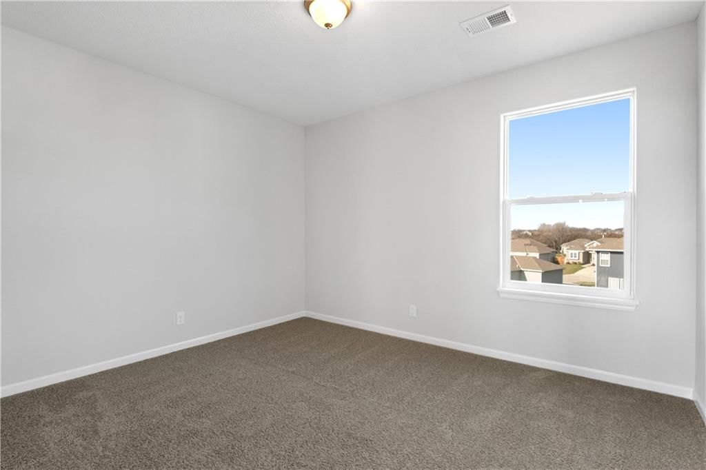 25256 W 149th Terrace — photo 18