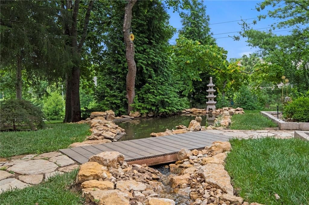 Photo 41 of 48 - 14910 Rhodes Circle