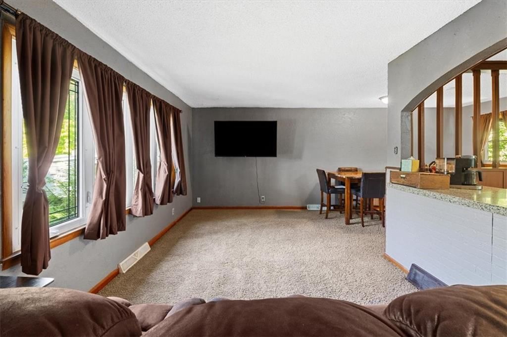 6550 Webster Avenue — photo 4
