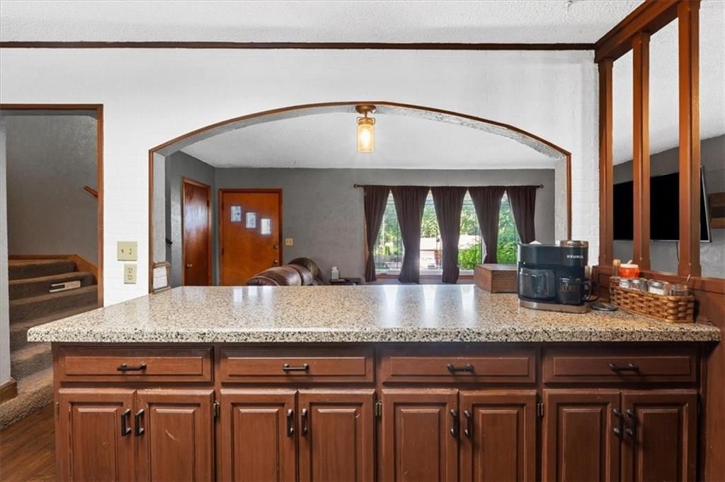 6550 Webster Avenue — photo 10