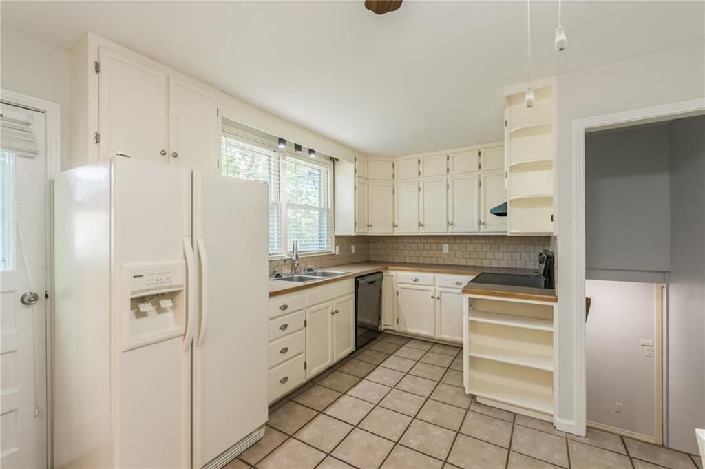 5707 W 101st Terrace — photo 5