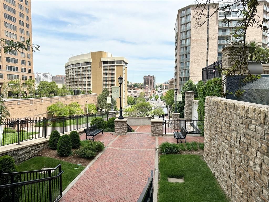 4950 Central Street — photo 32