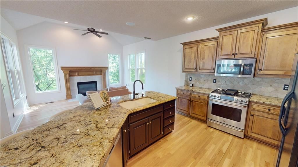 22306 W 44 Terrace — photo 26