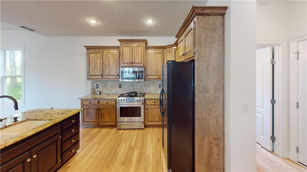 22306 W 44 Terrace — photo 27