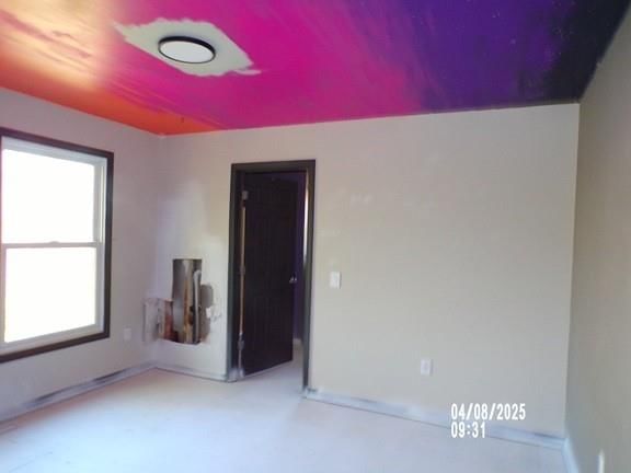 Photo 11 of 20 - 3006 Jarboe Street