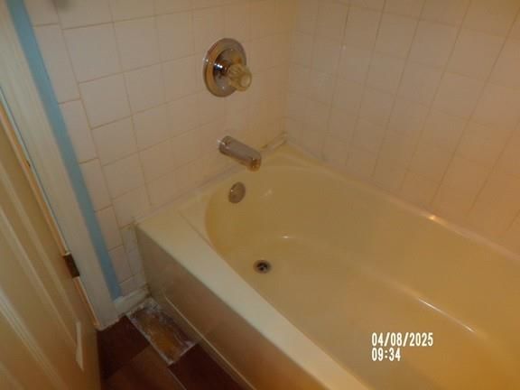Photo 13 of 20 - 3006 Jarboe Street
