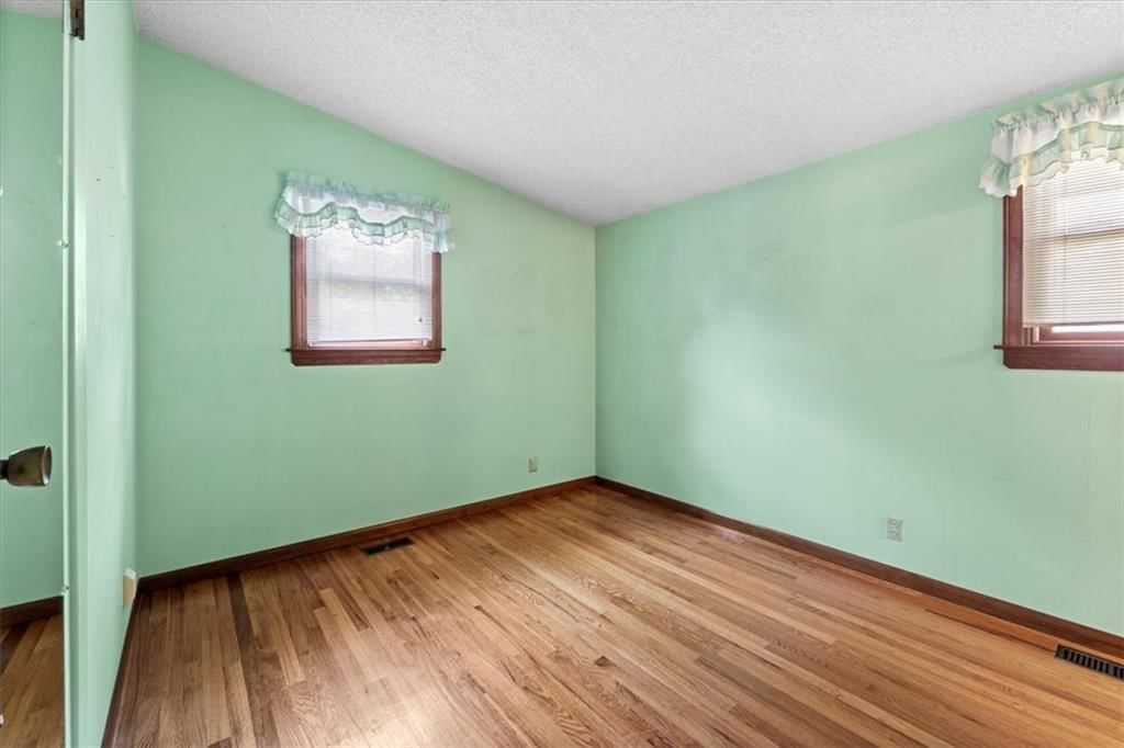 400 N Cochise Drive — photo 11
