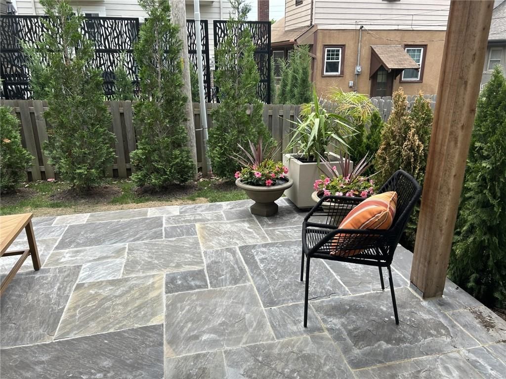 717 W 44th Terrace — photo 44
