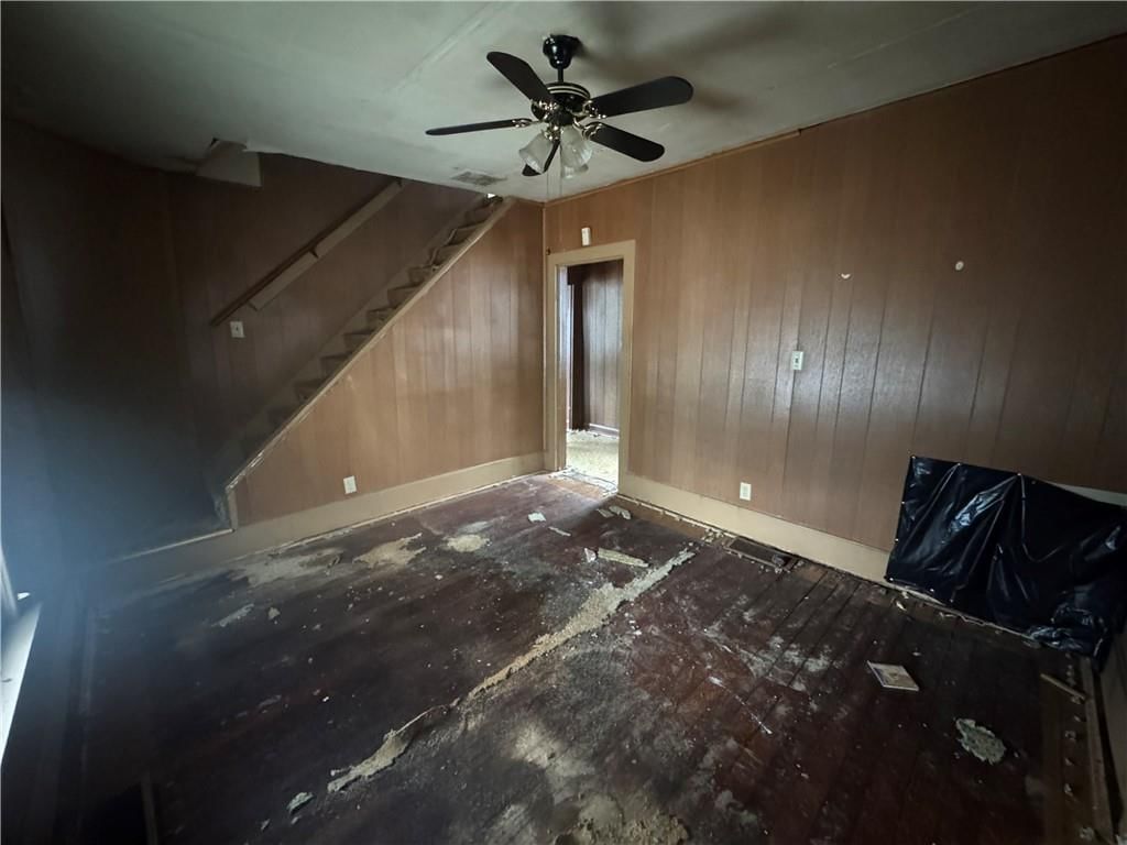 Photo 9 of 16 - 231 Osage Street