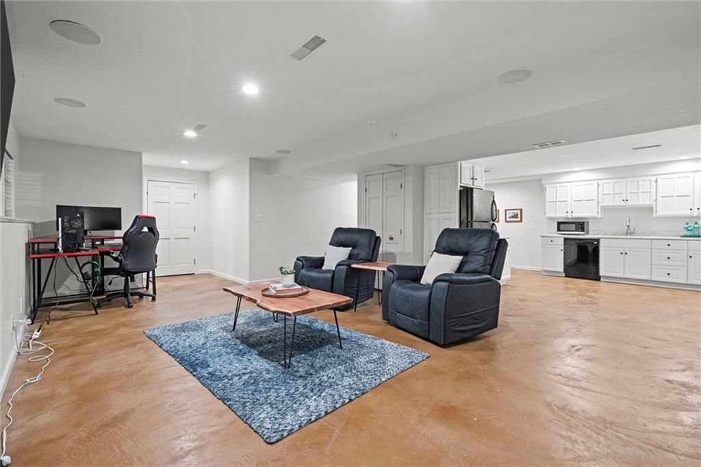 2741 W 131st Terrace — photo 36