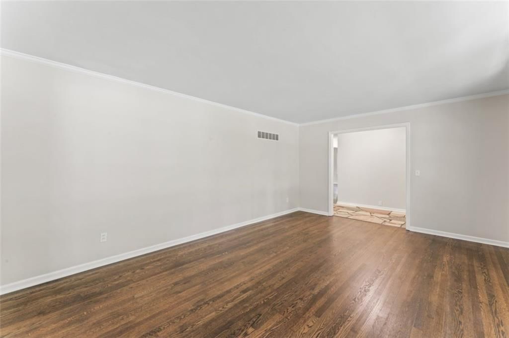 9612 Summit Street — photo 8