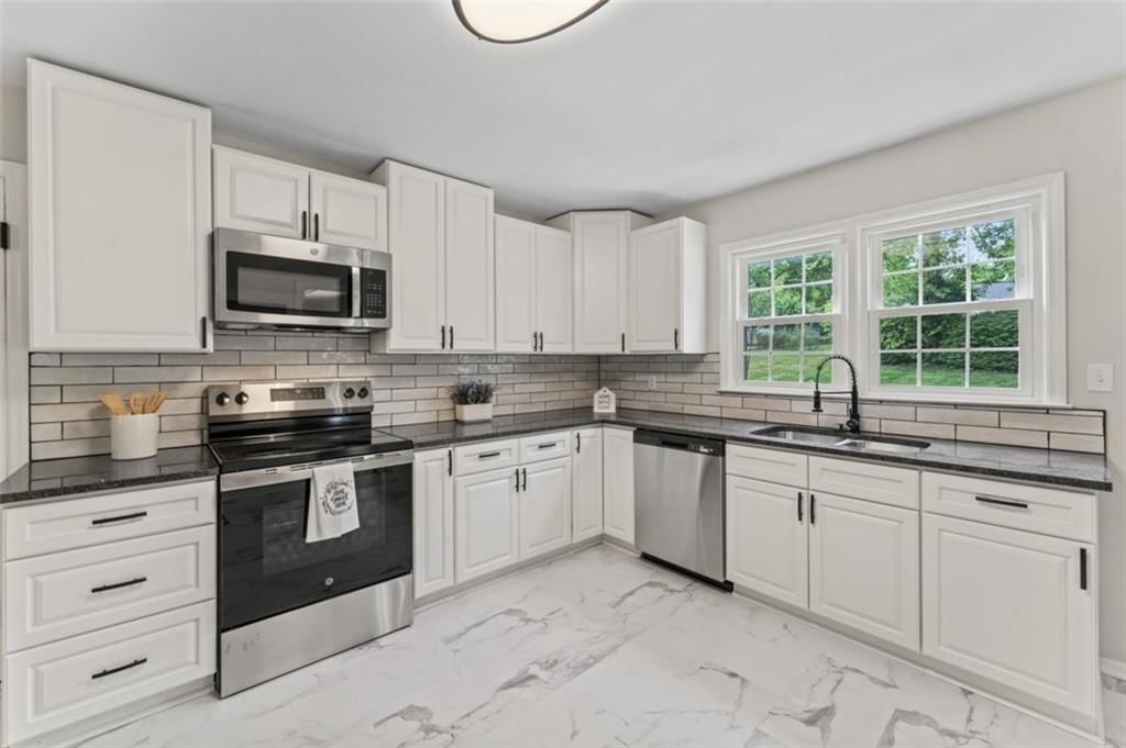 9612 Summit Street — photo 13