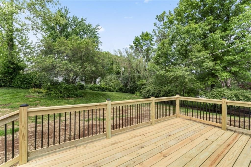 9612 Summit Street — photo 45
