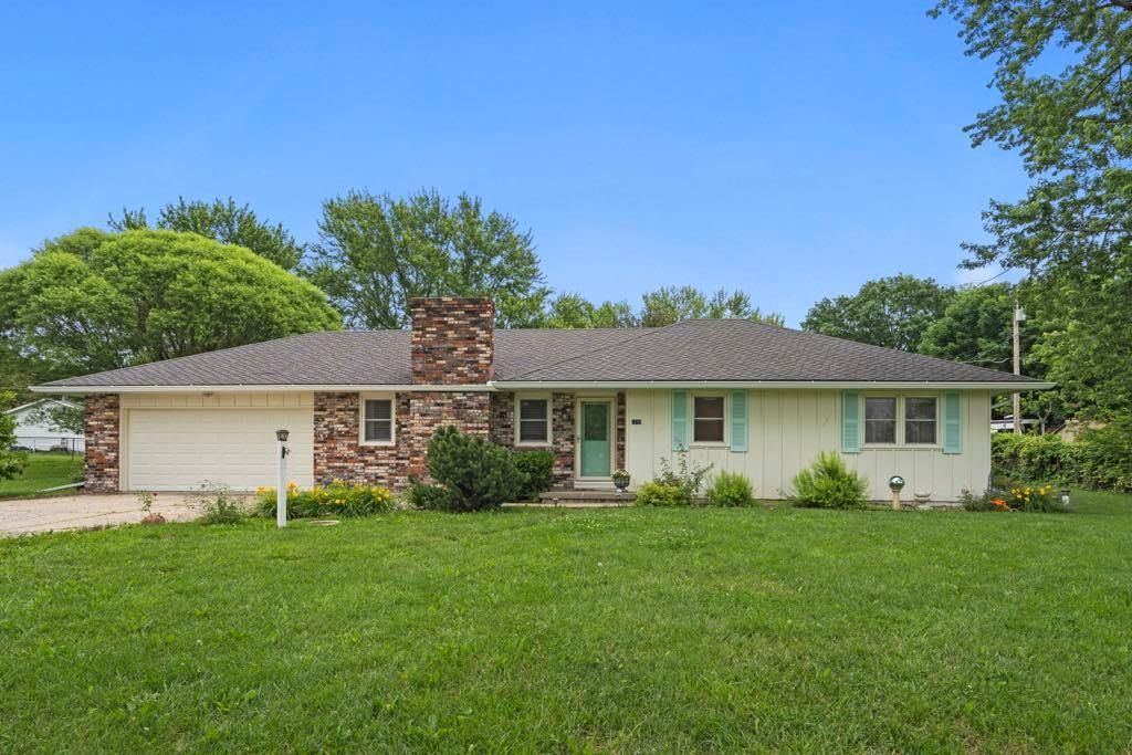 Photo 1 of 23 - 2113 N 155th Street