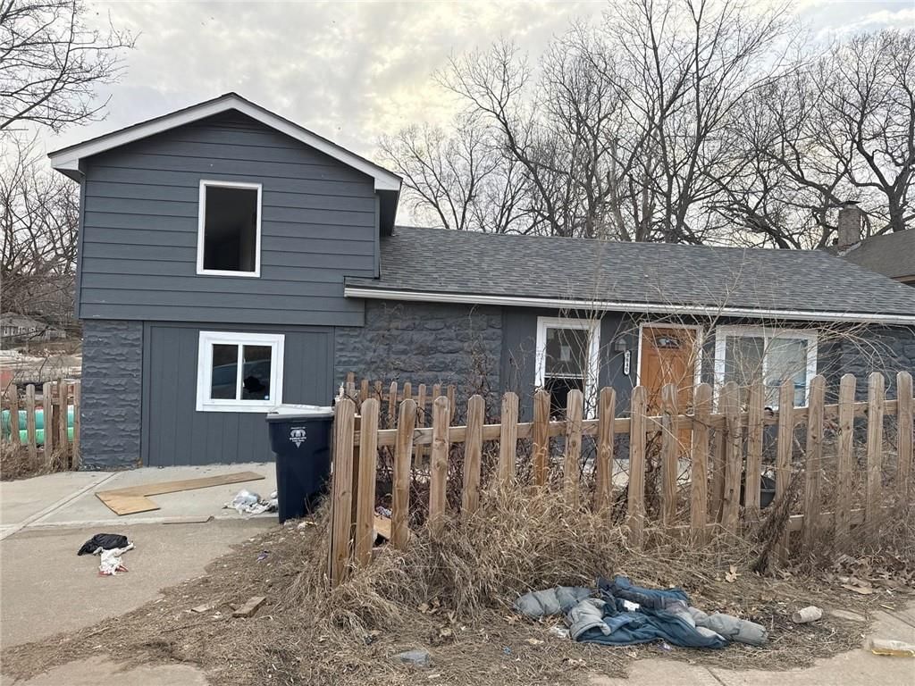 3840 Askew Avenue, Kansas City, MO