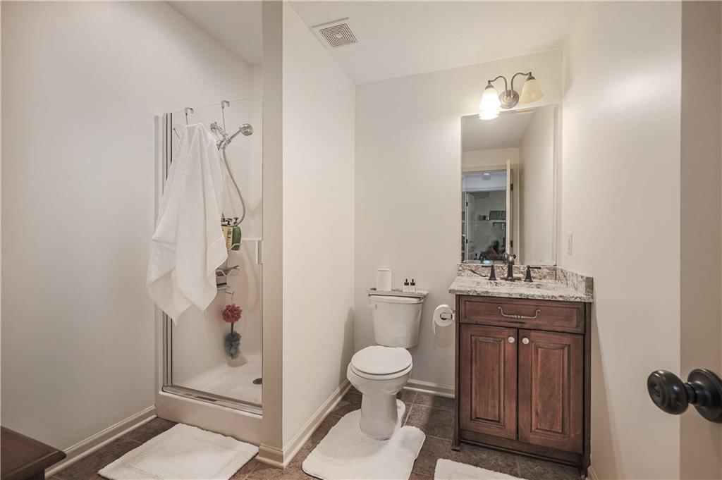 3911 W 159th Terrace — photo 18