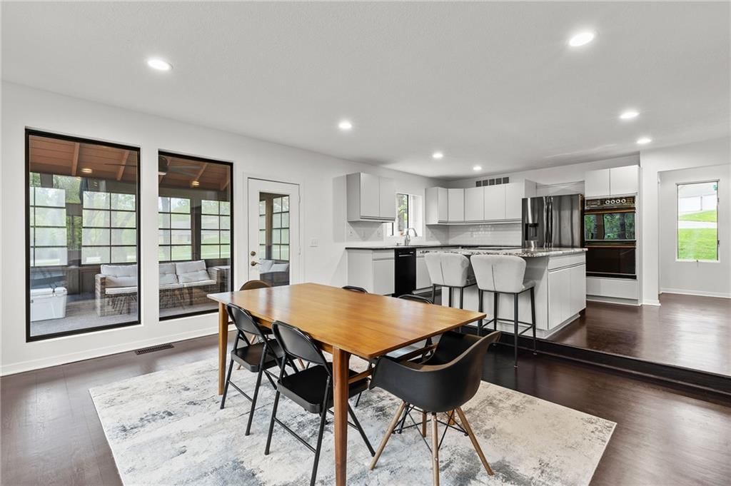 1501 NW Timberline Court — photo 10