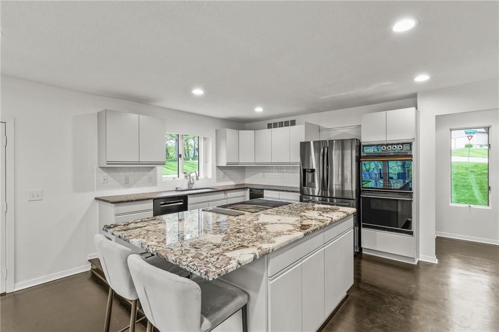1501 NW Timberline Court — photo 11