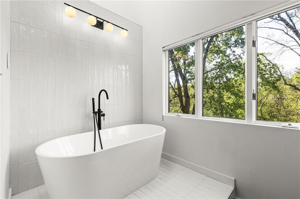 1501 NW Timberline Court — photo 33