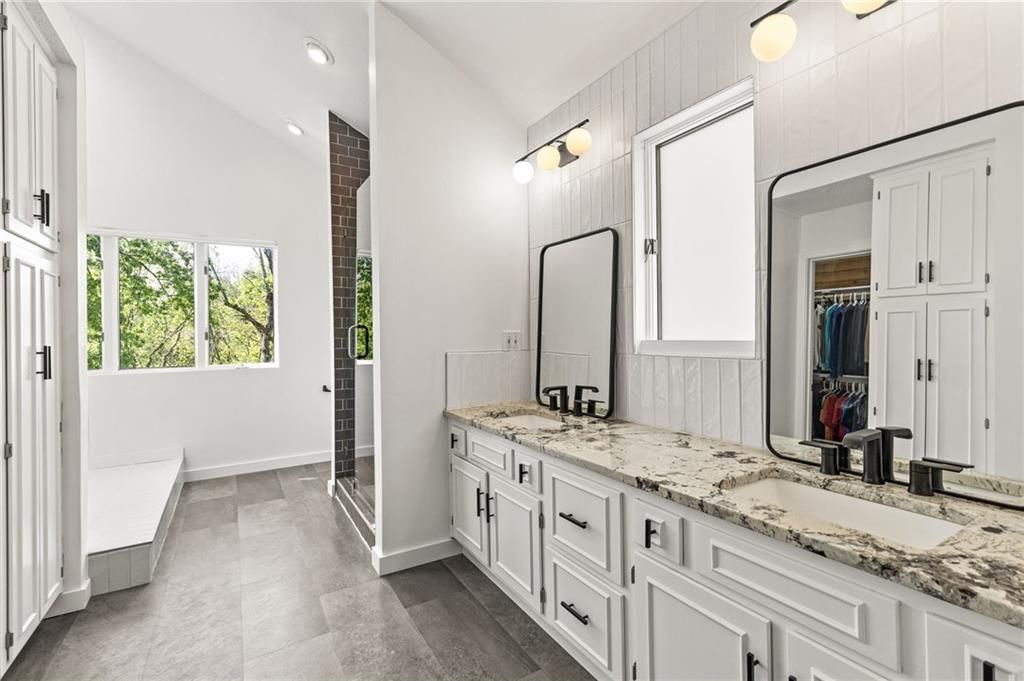 1501 NW Timberline Court — photo 34