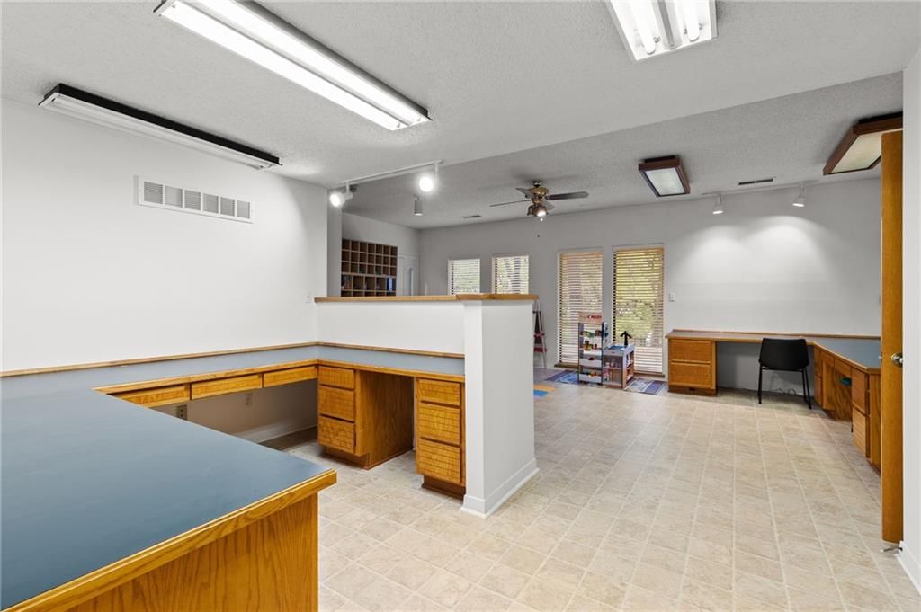 1501 NW Timberline Court — photo 37