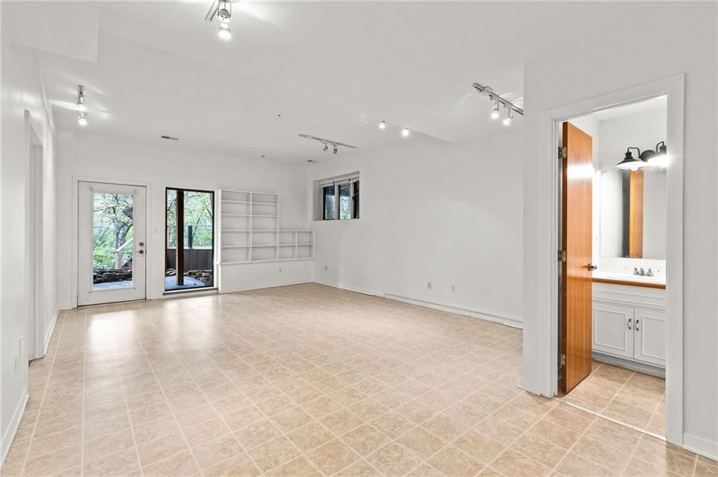 1501 NW Timberline Court — photo 40