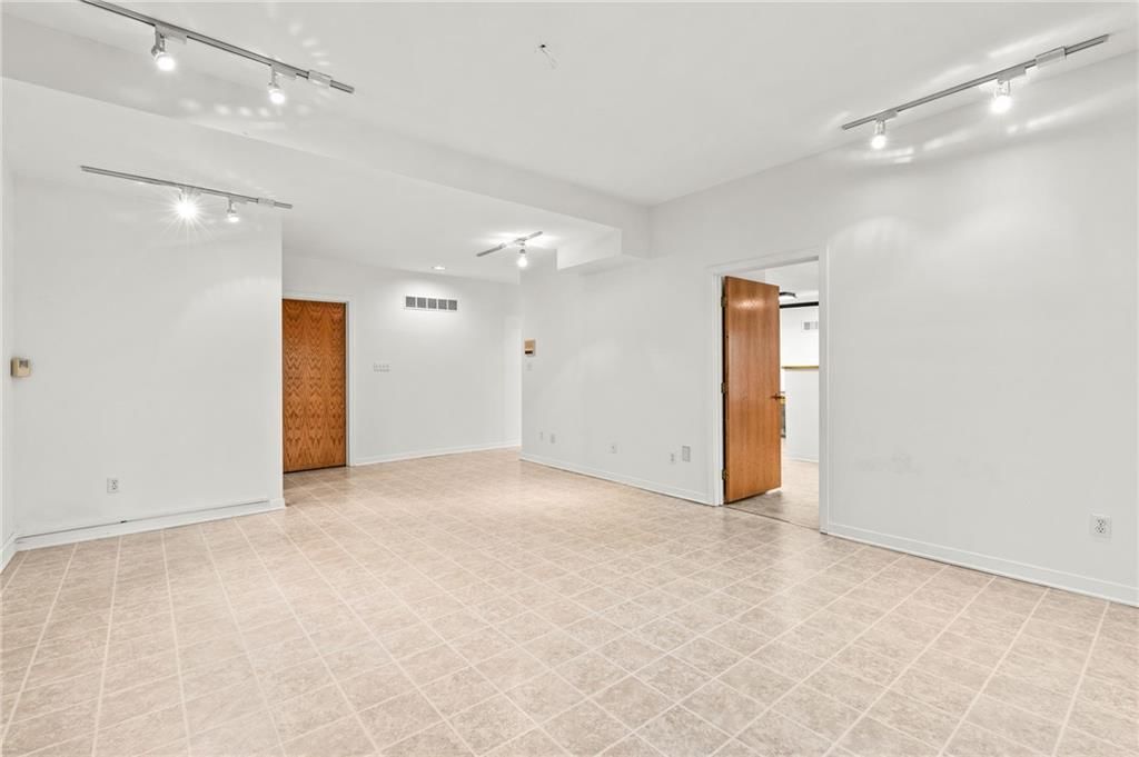 1501 NW Timberline Court — photo 42