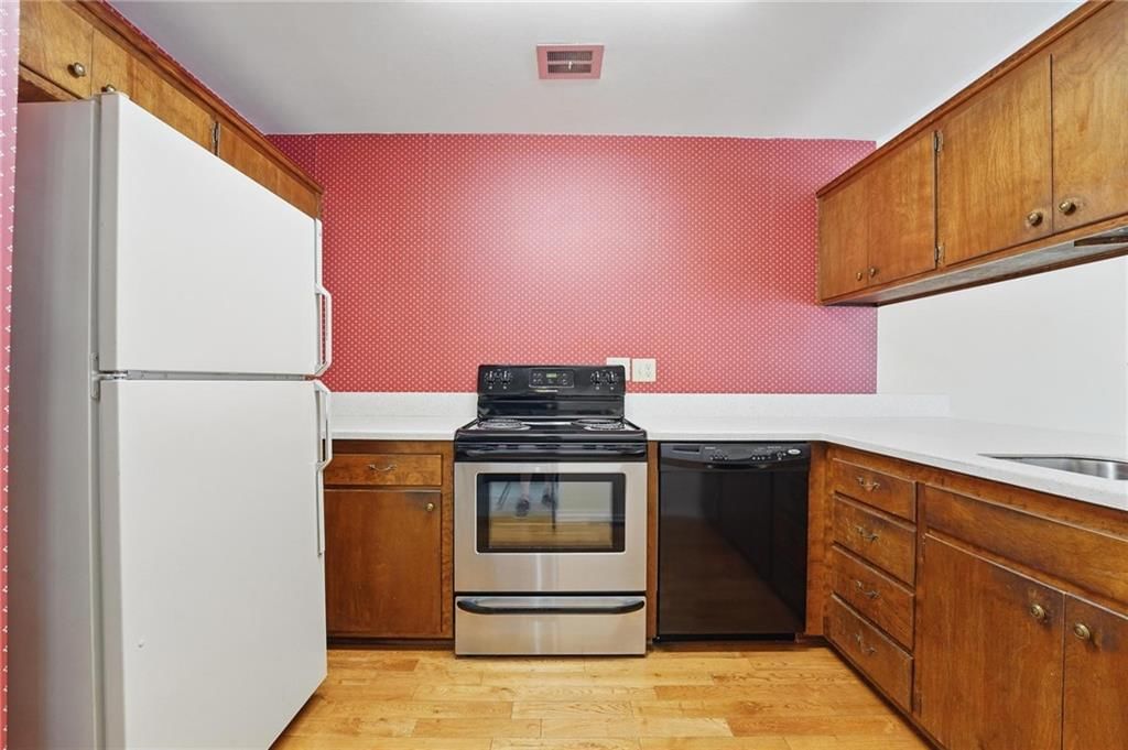 6541 W 49th Street — photo 10