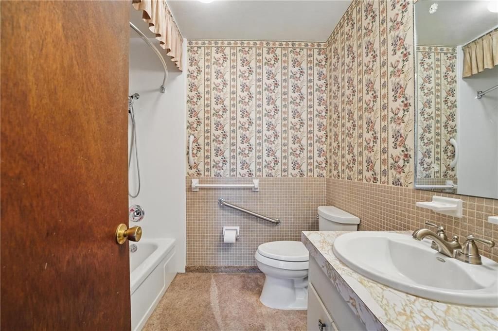 6541 W 49th Street — photo 21