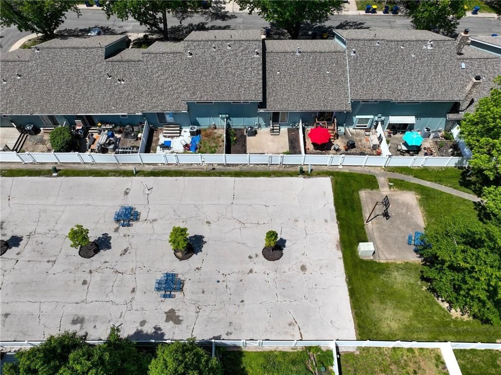 6541 W 49th Street — photo 35