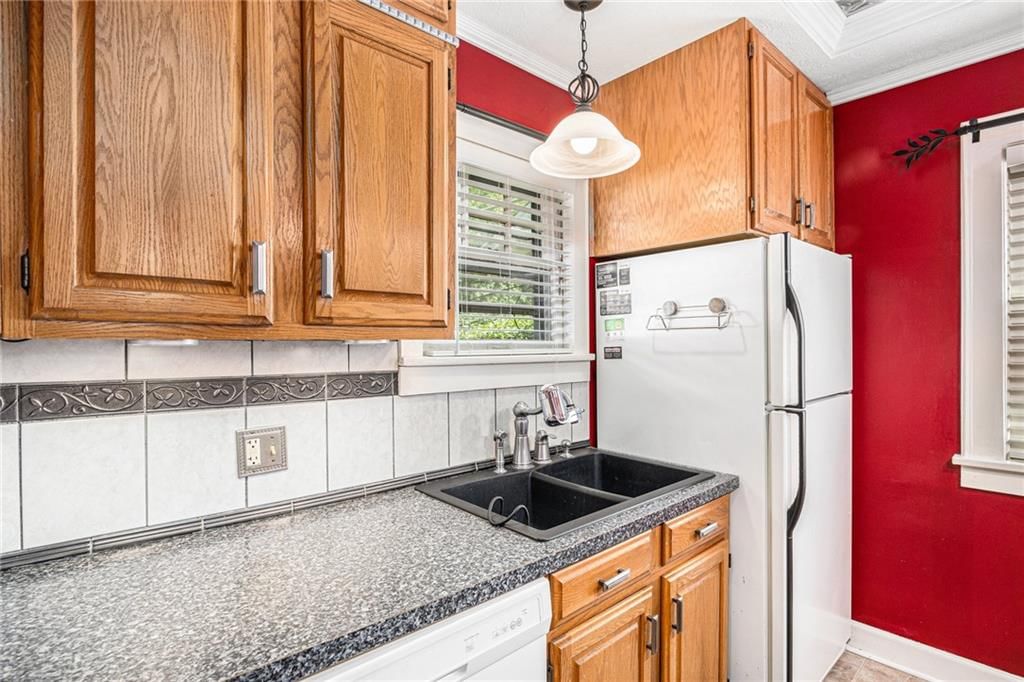 5729 Holmes Street — photo 6