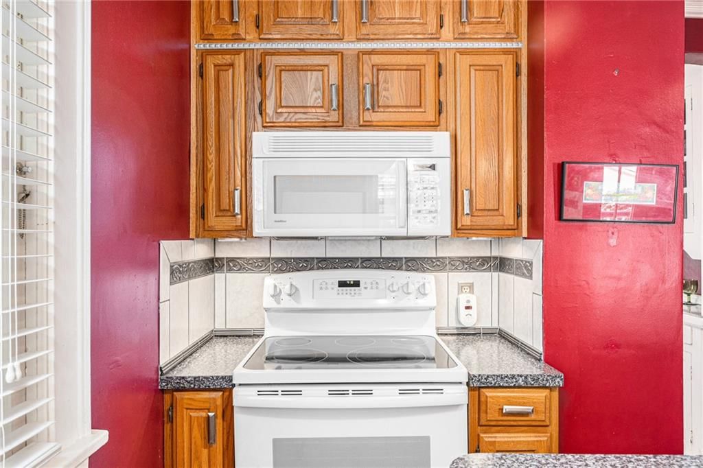 5729 Holmes Street — photo 7