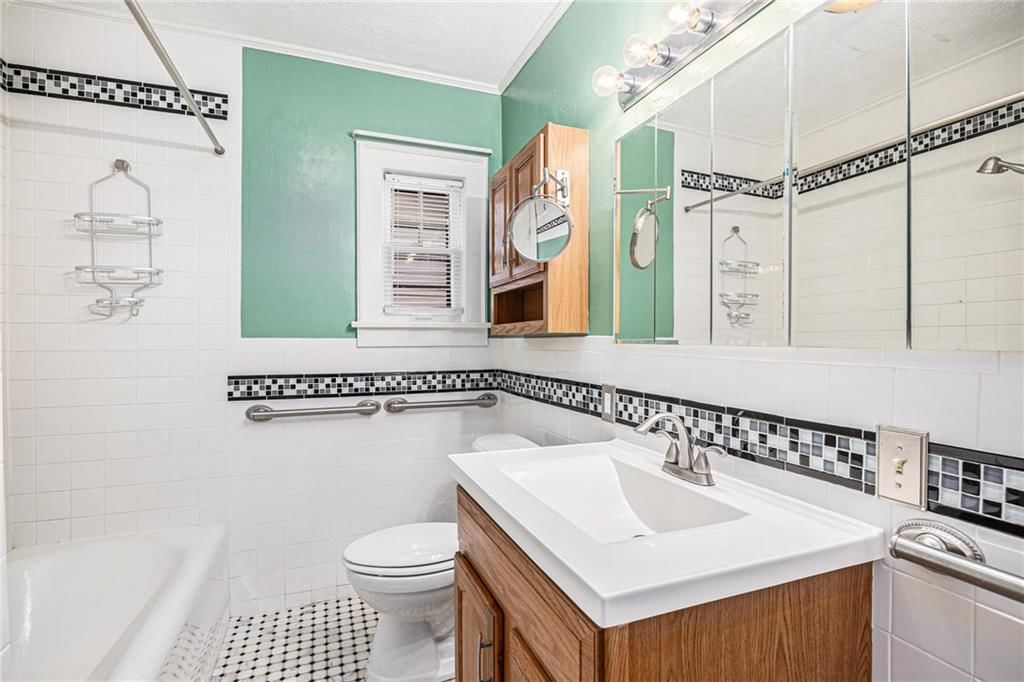 5729 Holmes Street — photo 11