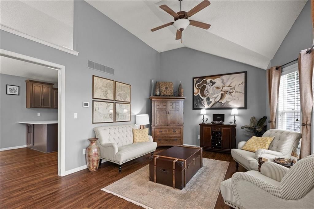 8426 N Winfield Avenue — photo 5