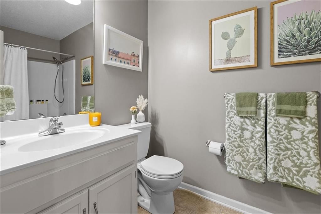 8426 N Winfield Avenue — photo 18