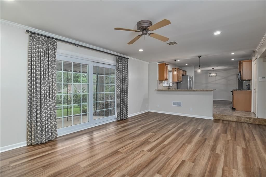 6411 Outlook Drive — photo 20