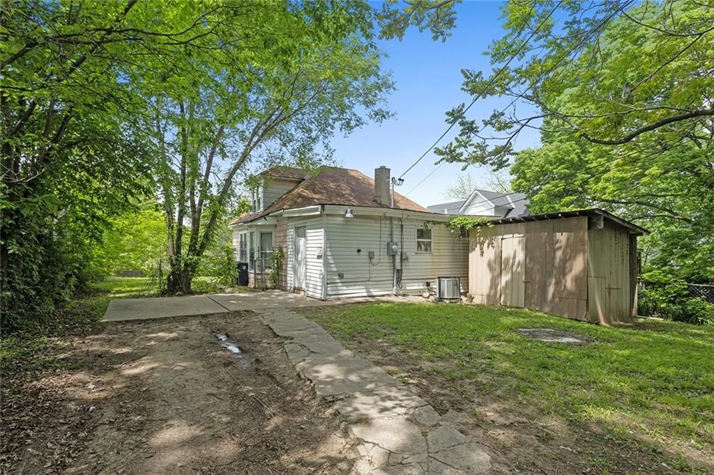 2629 Indiana Avenue — photo 31