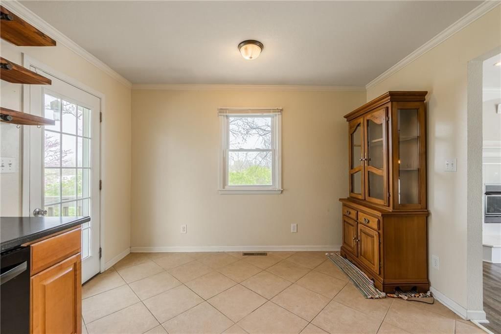 219 E 12th Street — photo 12