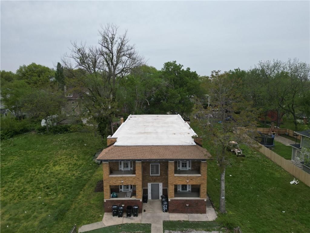 3000 E Linwood Boulevard — photo 11