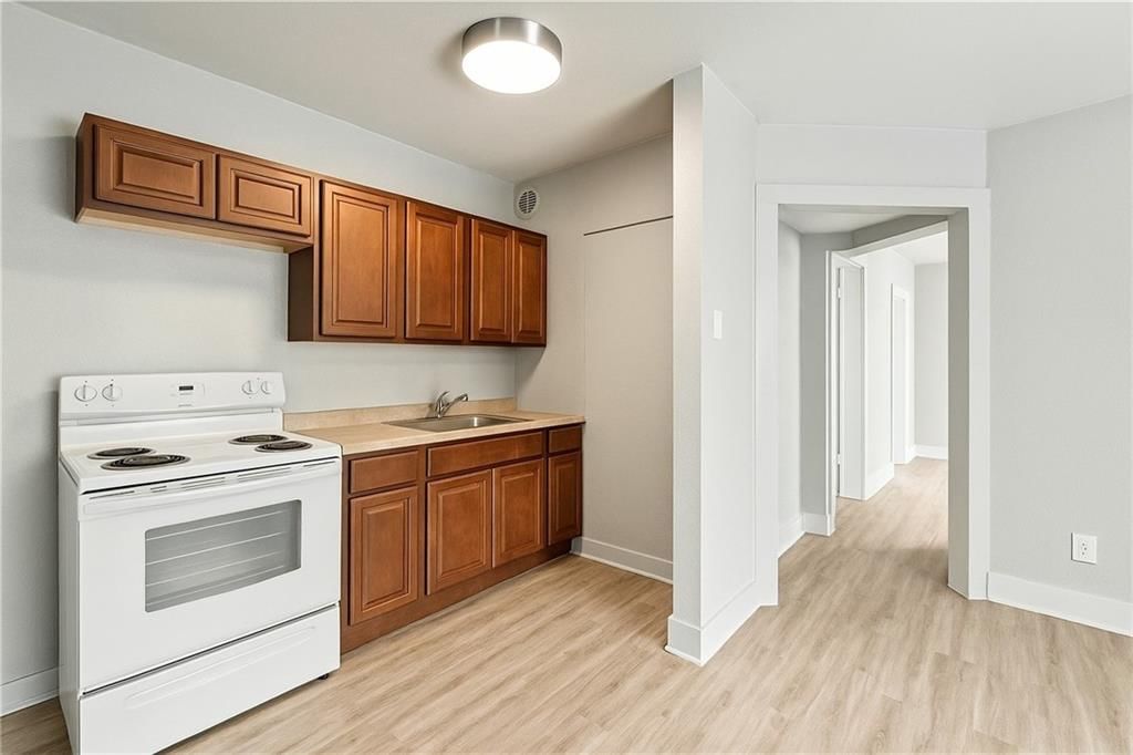 3000 E Linwood Boulevard — photo 19