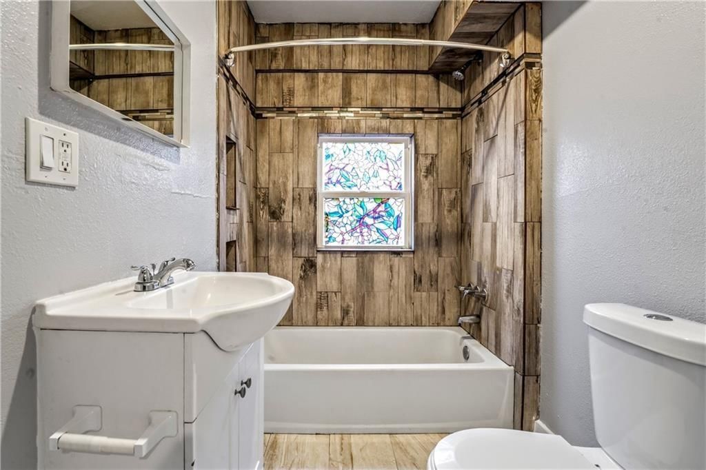 3000 E Linwood Boulevard — photo 22