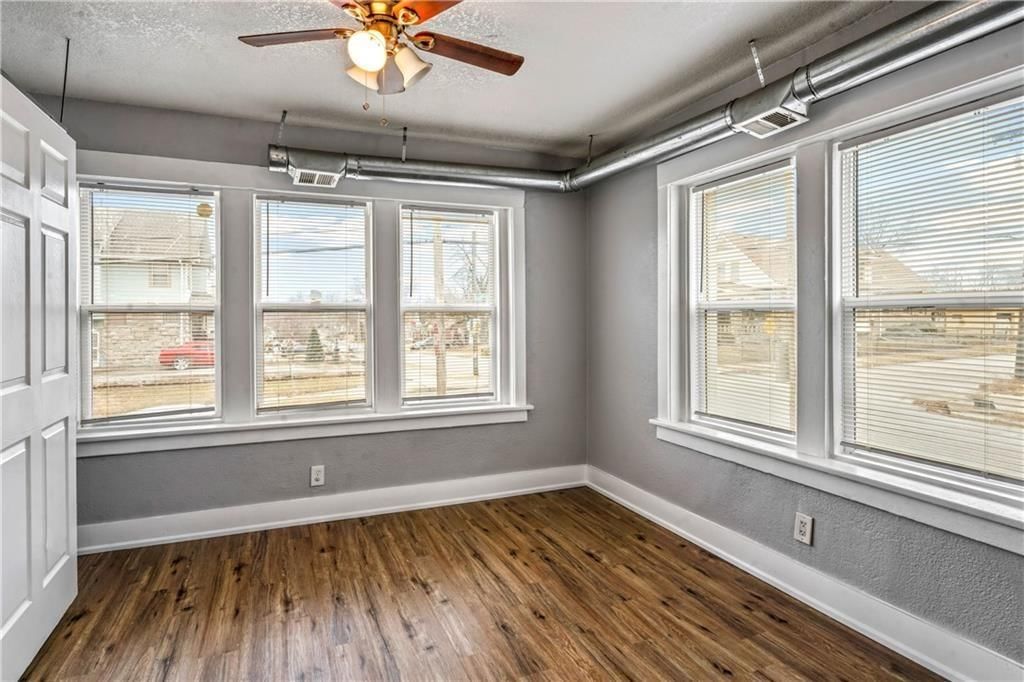 3000 E Linwood Boulevard — photo 26